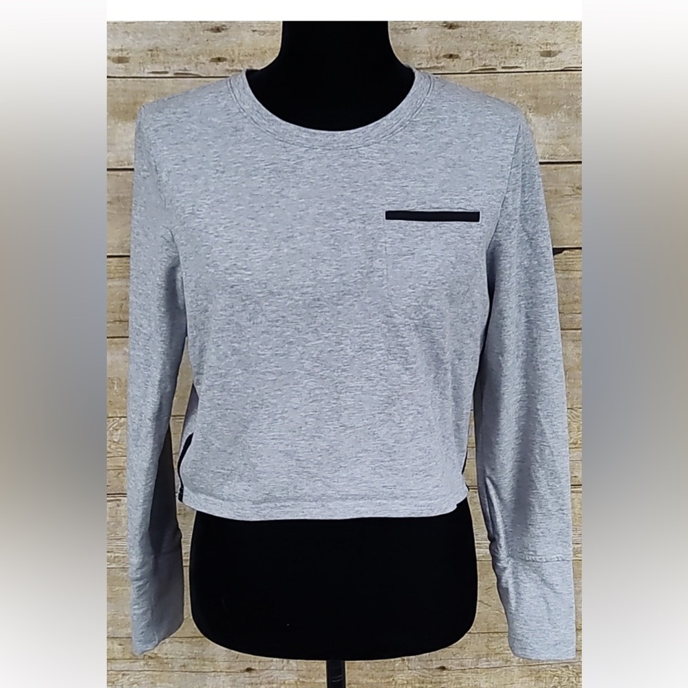 Athleta cropped grey heather sweatshirt - M